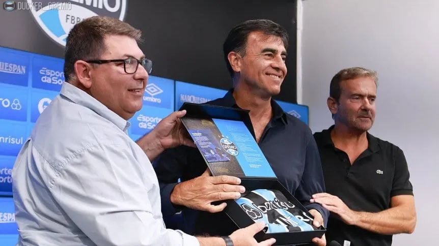 Análisis deportivo: Gustavo Quinteros y su llegada al Gremio de Porto Alegre
